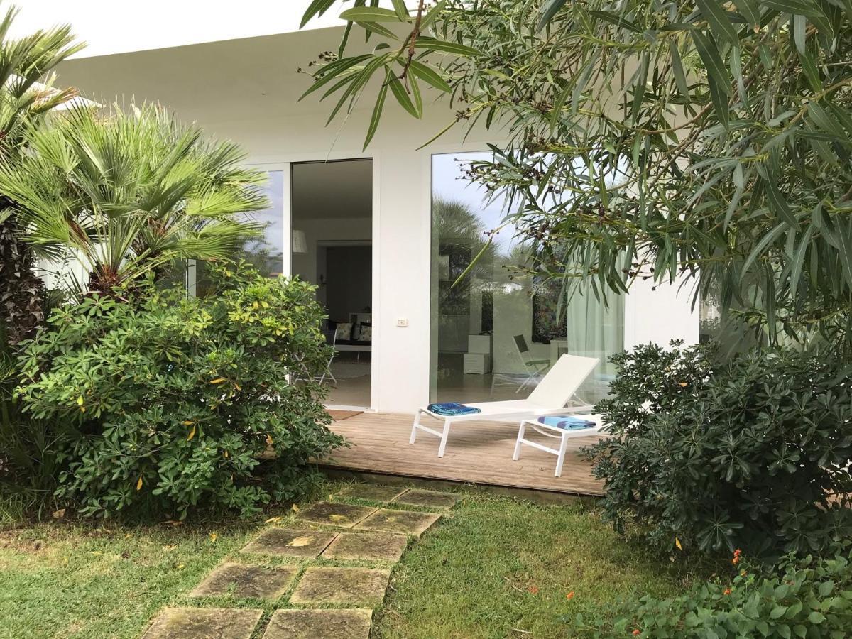 Villa Casa Sugli Scogli Fontane Bianche Exterior foto